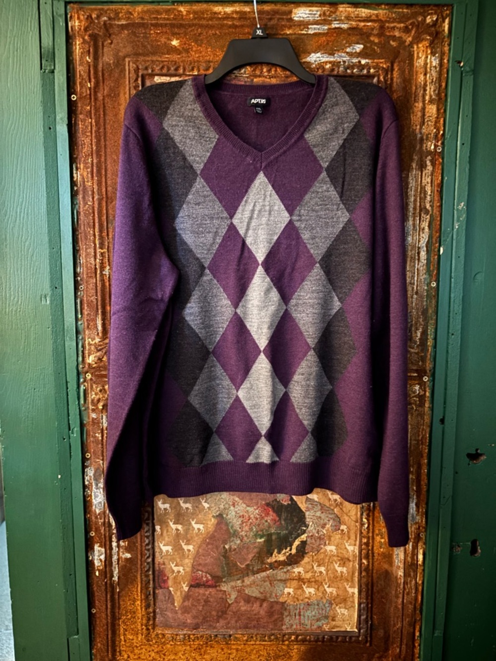Apt. 9 Purple and Gray Argyle V-Neck Sweater - Men's